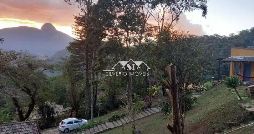 Casa- Petrópolis, Araras