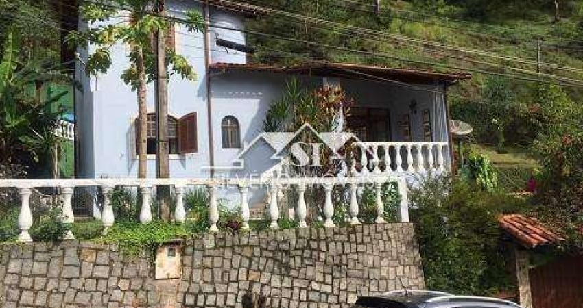 Casa- Petrópolis, Nogueira