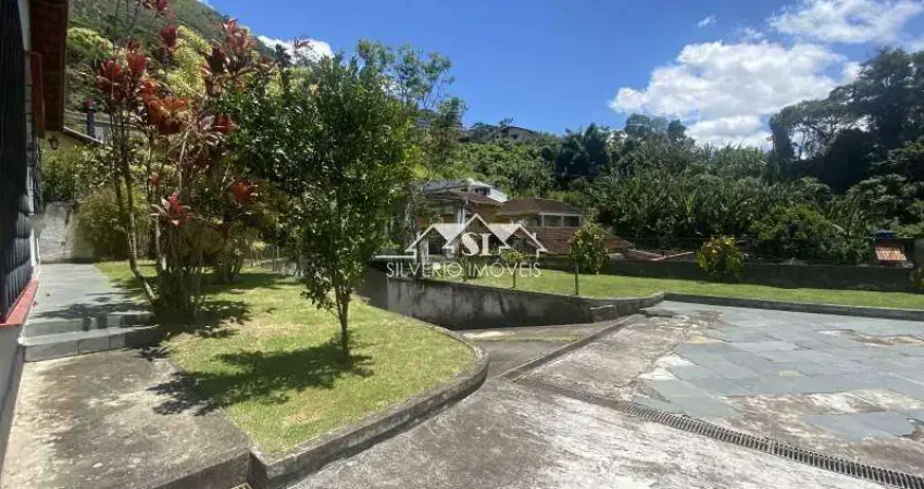 Casa com 3 quartos à venda no Estrada da Saudade, Petrópolis 