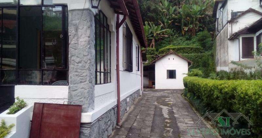 Casa com 3 quartos à venda no Centro, Petrópolis 