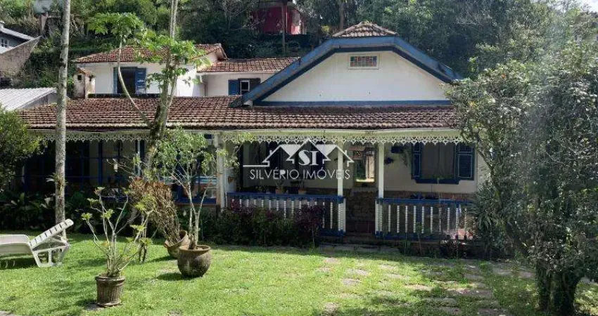 Casa com 4 quartos à venda no Castelanea, Petrópolis 