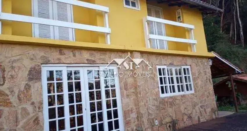 Casa- Petrópolis, Corrêas