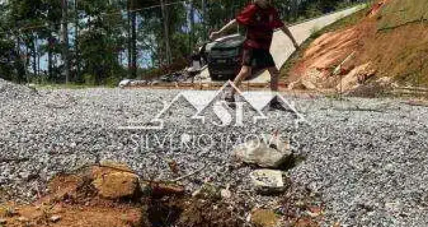 Terreno em condomínio fechado à venda no Quarteirão Ingelheim, Petrópolis 