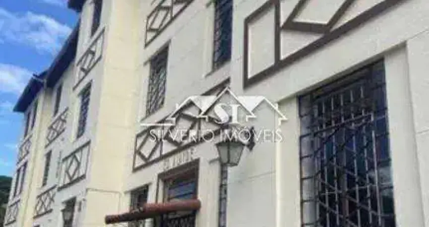 Apartamento- Petrópolis, Quitandinha
