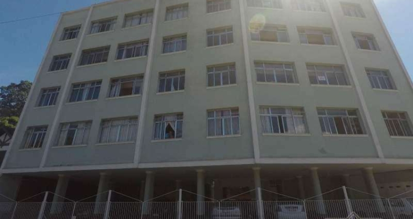 Apartamento- Petrópolis, Castelânea