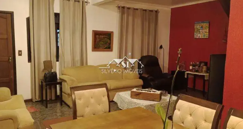 Casa com 3 quartos à venda no Castelanea, Petrópolis 