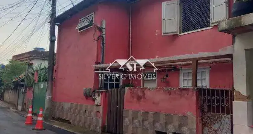 Casa com 3 quartos à venda no Centro, Areal 