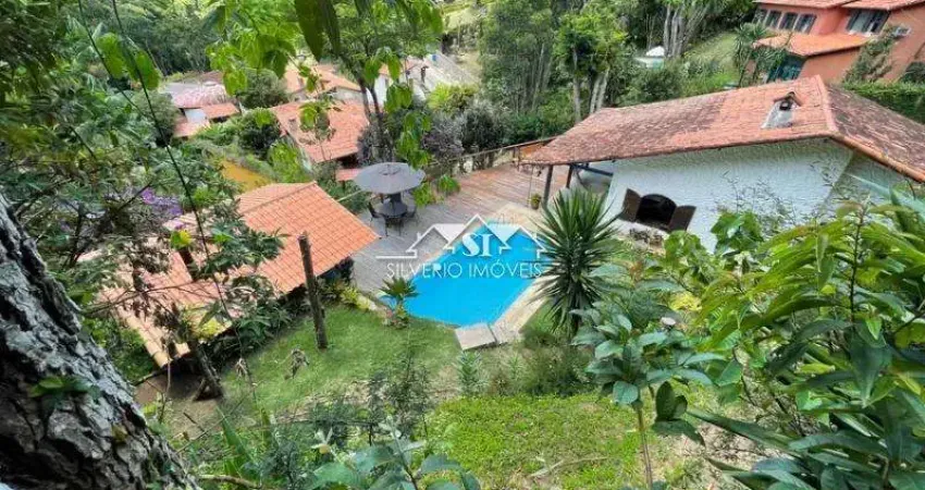 Casa em condomínio fechado com 4 quartos à venda em Itaipava, Petrópolis 
