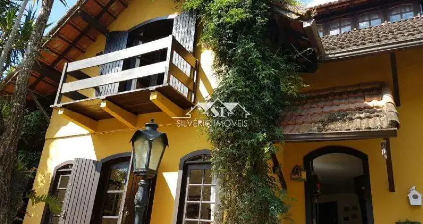 Casa com 3 quartos à venda no Quitandinha, Petrópolis 