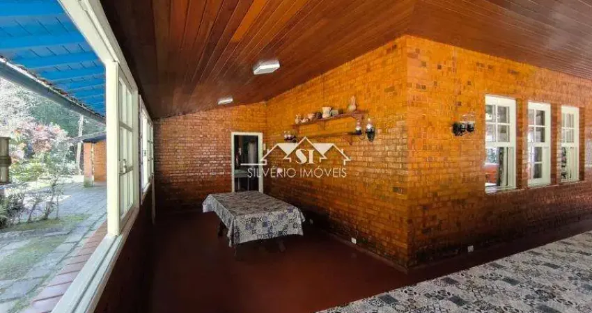 Casa com 6 quartos à venda no Fazenda Inglesa, Petrópolis 