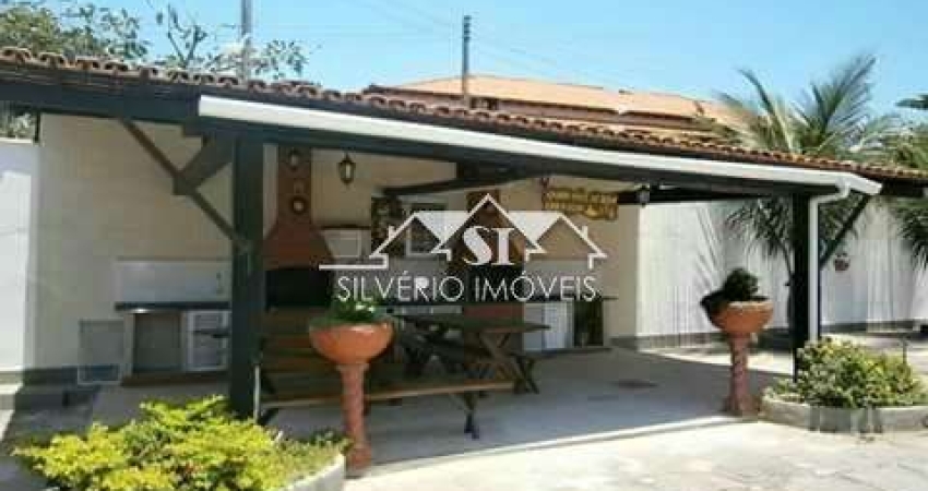 Apartamento- Cabo Frio, Peró