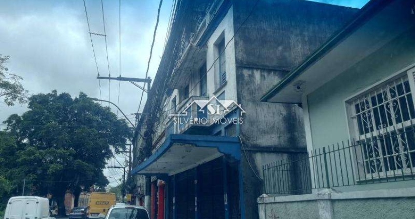 Galpão- Petrópolis, Centro