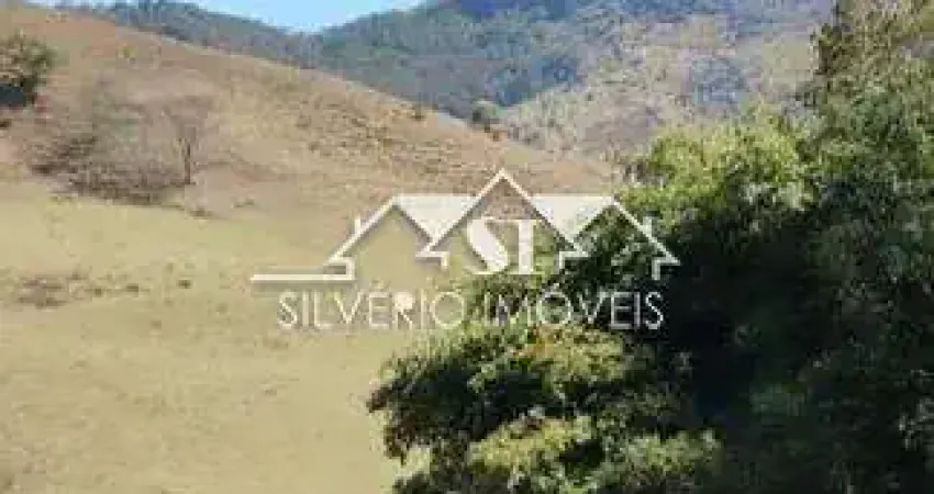 Terreno à venda no Araras, Petrópolis 