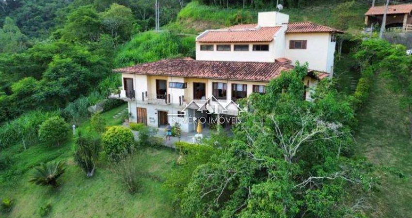Casa em condomínio fechado com 4 quartos para alugar no Alberto Torres, Areal 