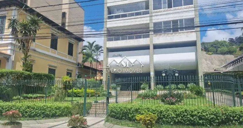 Apartamento- Petrópolis, Centro