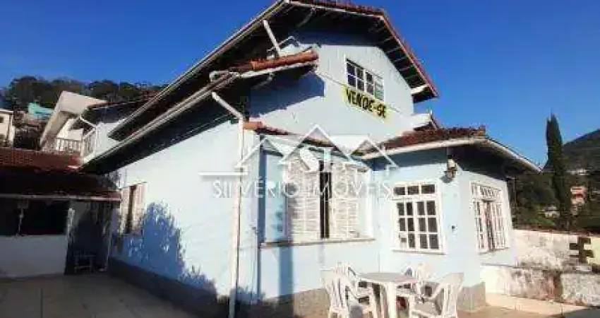 Casa com 5 quartos à venda no Castelanea, Petrópolis