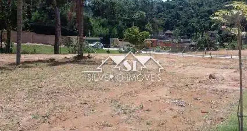 Terreno à venda no Carangola, Petrópolis 