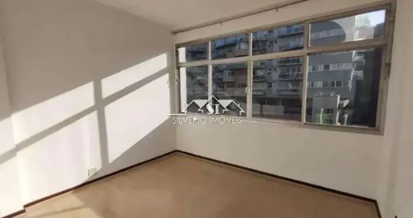 Apartamento- Petrópolis, Centro