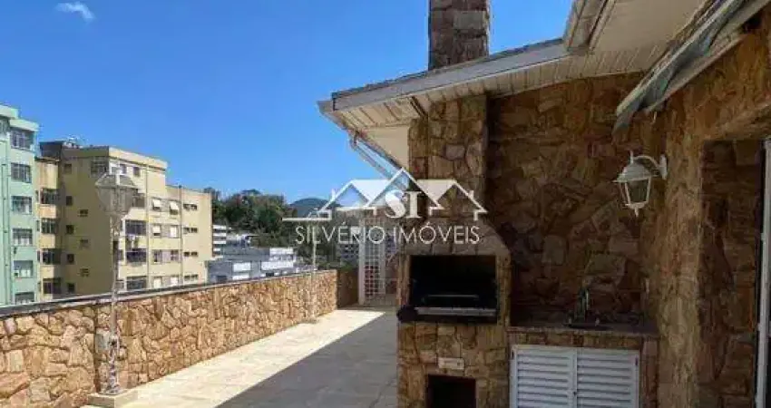 Apartamento- Petrópolis, Centro