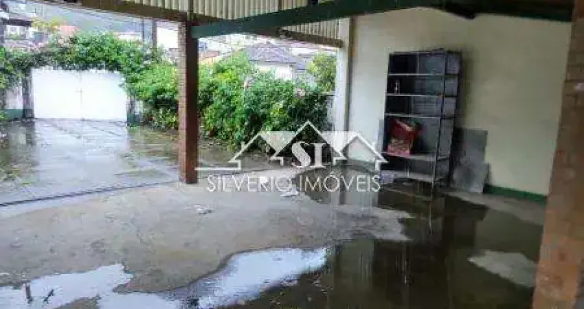 Casa com 1 quarto para alugar no Mosela, Petrópolis 