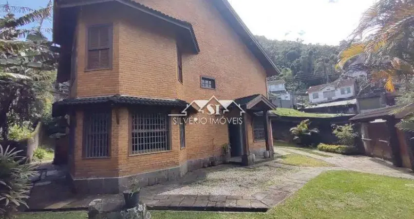 Casa com 4 quartos à venda no Castelanea, Petrópolis