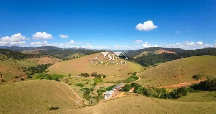 Fazenda à venda no Centro, São Sebastião do Alto 