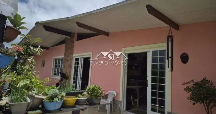 Casa com 3 quartos à venda no Castelanea, Petrópolis