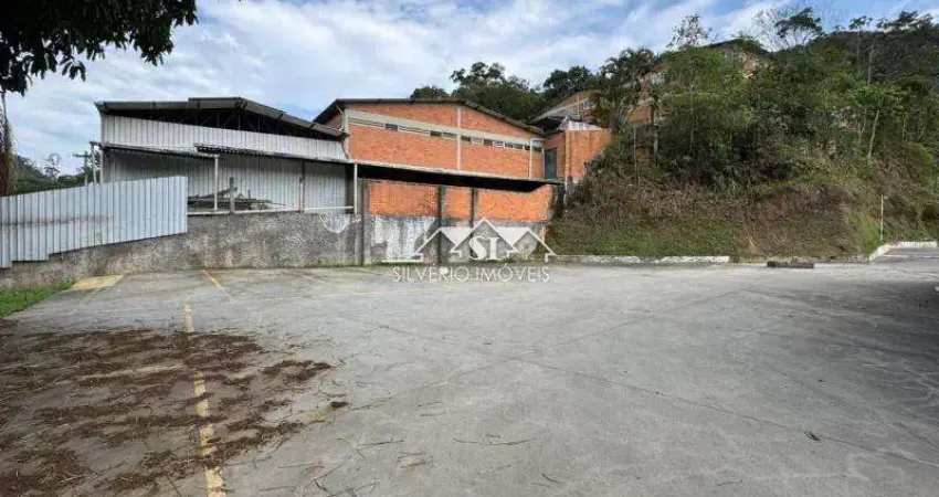 Barracão / Galpão / Depósito para alugar no Duarte Silveira, Petrópolis 