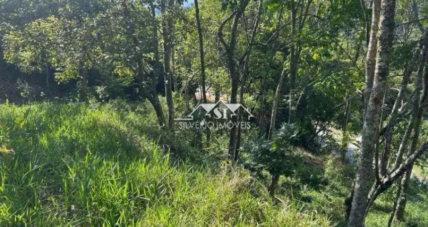 Terreno à venda no Caxambu, Petrópolis 