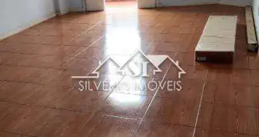 Apartamento com 3 quartos para alugar no Centro, Petrópolis