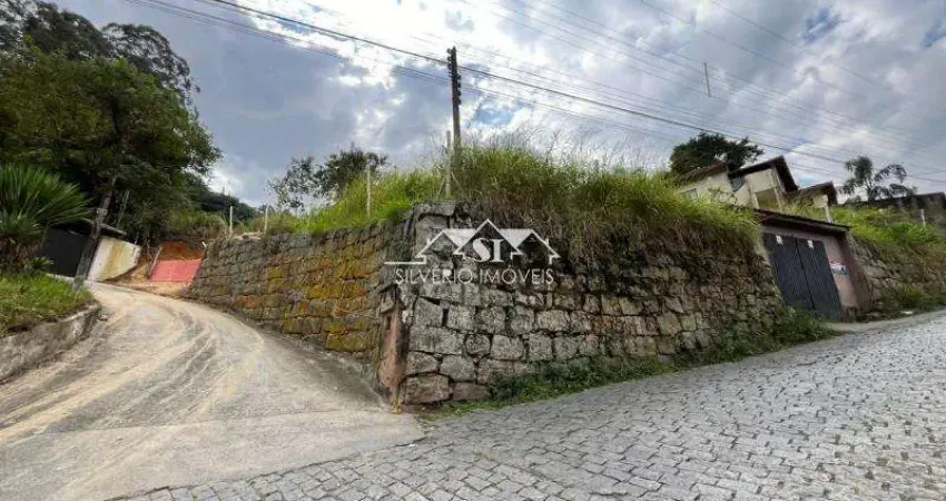 Terreno à venda no Retiro, Petrópolis