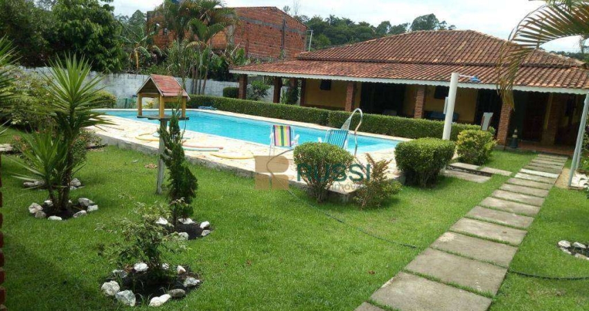 Casa com 4 dormitórios à venda, 650 m² por R$ 1.000.000,00 - Recanto das Águas - Igaratá/SP