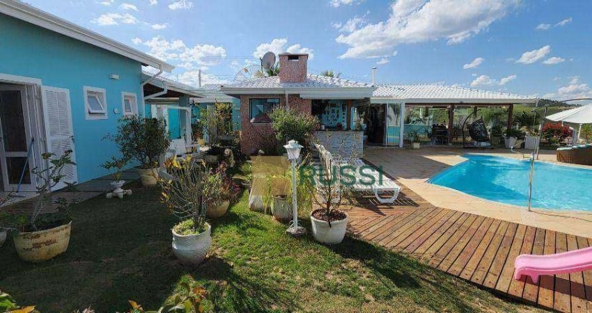 Casa com 4 dormitórios à venda, 320 m² por R$ 2.100.000,00 - Centro - Igaratá/SP