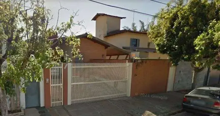 Casa com 3 dormitórios à venda, 208 m² por R$ 720.000,00 - Parque Santa Marta - São Carlos/SP