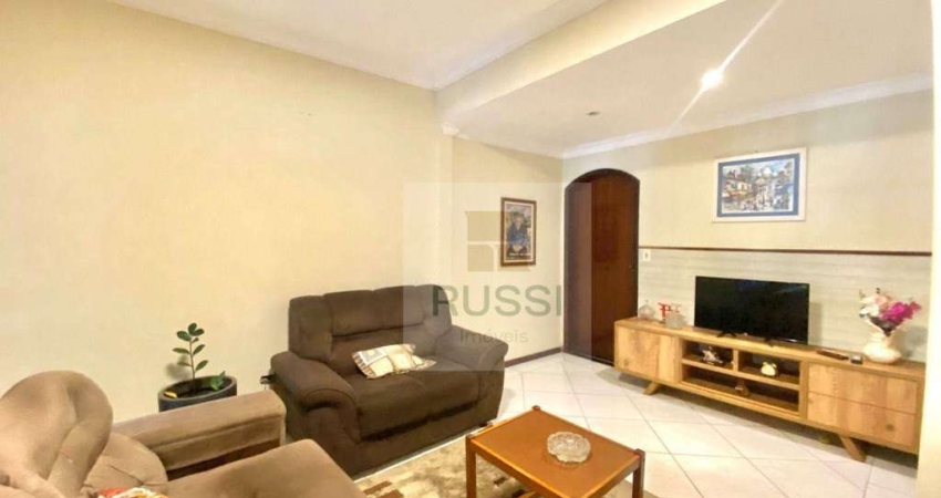 Casa com 3 dormitórios à venda, 228 m² por R$ 760.000,00 - Bosque dos Eucaliptos - São José dos Campos/SP