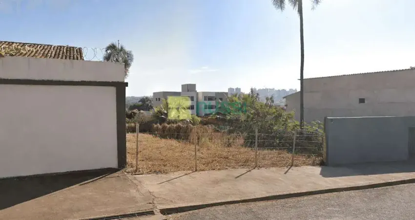 Terreno à venda na Rua Afonso Arinos de Melo Franco, 200, Tubalina, Uberlândia