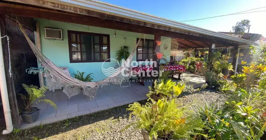 Casa Fundo para Lagoa à venda, Bairro Costeira, Balneário Barra do Sul, SC
