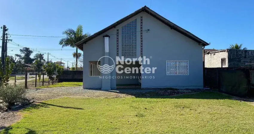 Casa de Esquina em Alvenaria com Terreno Amplo á venda, Bairro Salinas, Balneário Barra do Sul, SC