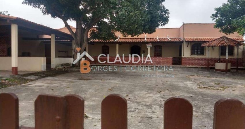 Casa para Venda em Araruama, Centro (Iguabinha), 3 dormitórios, 2 suítes, 2 banheiros, 10 vagas