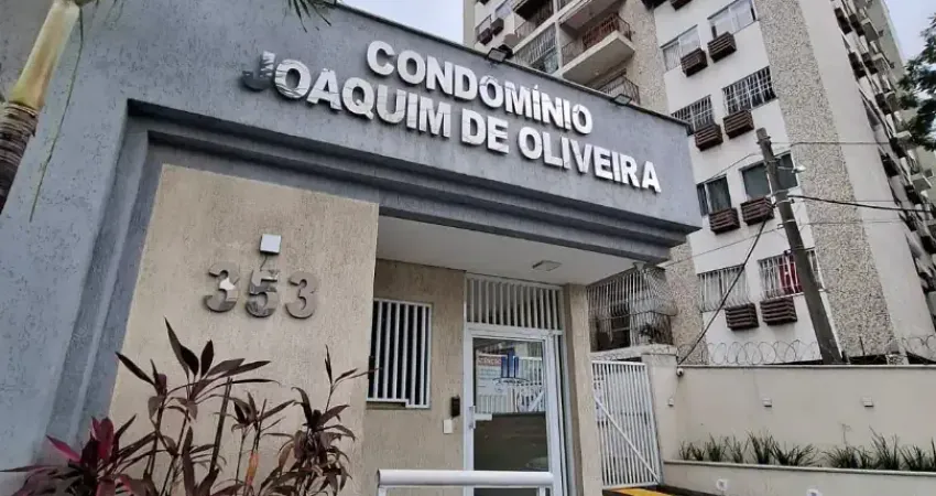 Apartamento totalmente reformado, à venda no Centro de São Gonçalo.