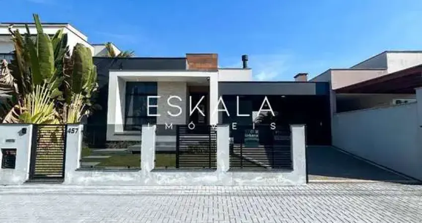 Casa com 03 dormitórios, sendo 01 suíte com closet - bairro três rios do sul, jaraguá do sul