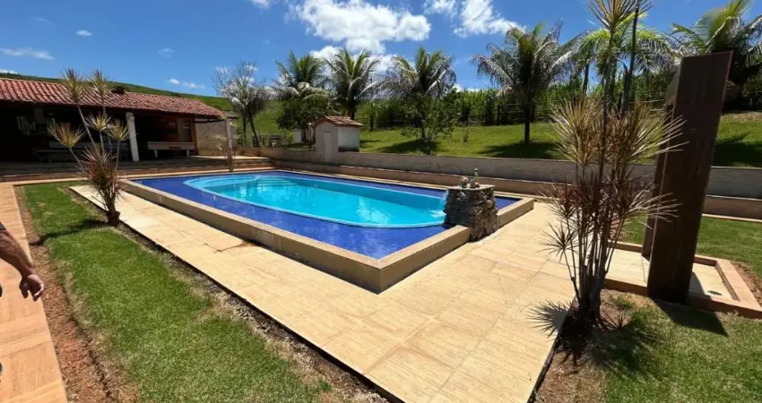 VENDO FAZENDA DE 5. 5 ALQUEIRES PROXIMA DE CIDADE