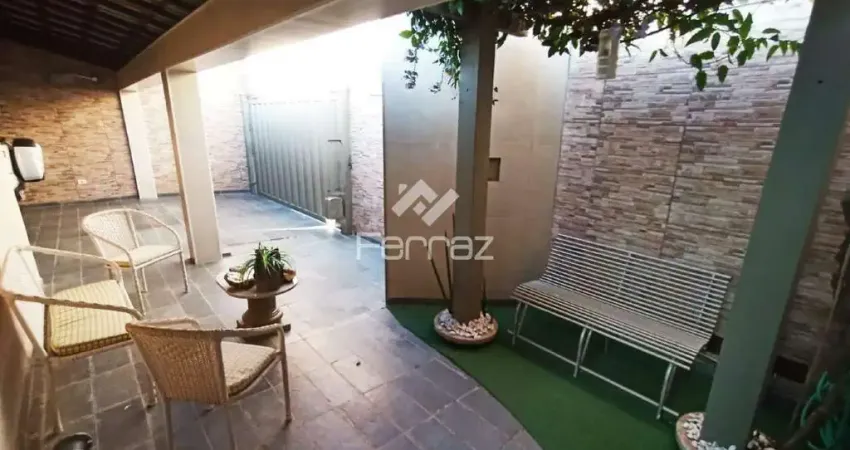 Casa à venda, 3 quartos, 1 suíte, 2 vagas, Cidade Jardim - Uberlândia/MG