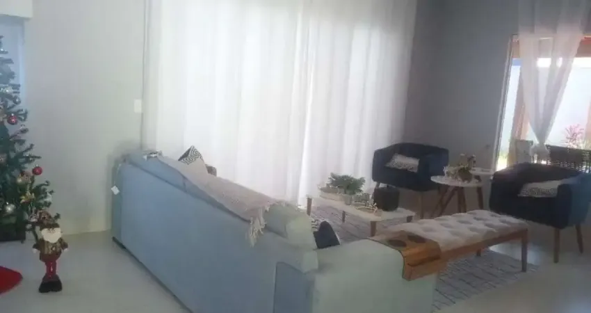 Casa à venda, 4 quartos, 4 suítes, 2 vagas, Novo Mundo - Uberlândia/MG