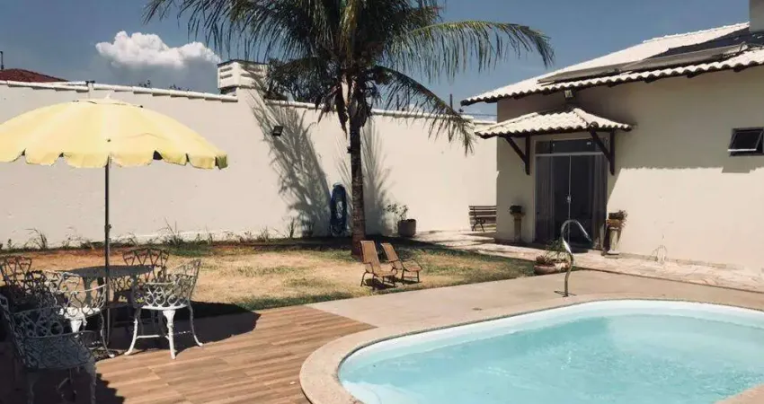 Sobrado à venda, 3 quartos, 1 suíte, 3 vagas, Presidente Roosevelt - Uberlândia/MG