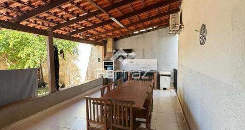 Casa à venda, 3 quartos, 1 suíte, 3 vagas, Mansour - Uberlândia/MG