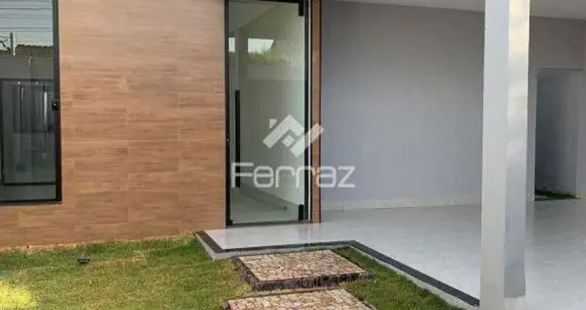 LINDA CASA TERRÉA NO BAIRRO JARDIM ITÁLIA, RUA COM MONITORAMENTO DE CÂMERAS