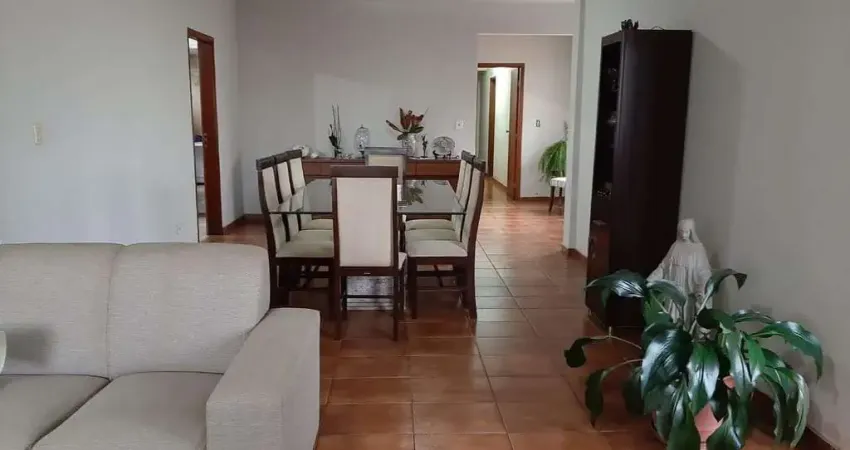 Apartamento à venda, 4 quartos, 1 suíte, 3 vagas, Tabajaras - Uberlândia/MG