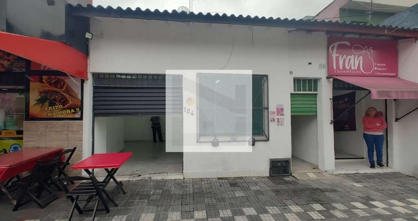 SALÃO COMERCIAL - PRÓXIMO AO PAÇO MUNICIPAL - RUA DE MOVIMENTO - 30 m² C/ BANHEIRO