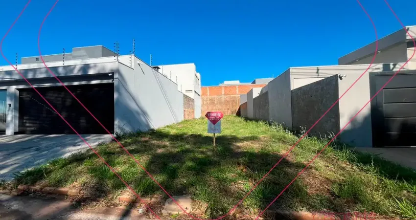 Terreno com ótima topografia, localizado no Jardim Yoshi, Umuarama.